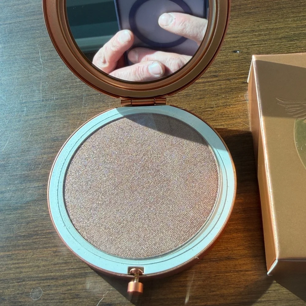 Storybook Cosmetics The World of the Hunger Games Revolution Compact